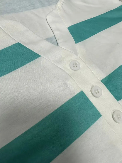 Lovisa™– Randig T-shirt med V-ringning för Dam