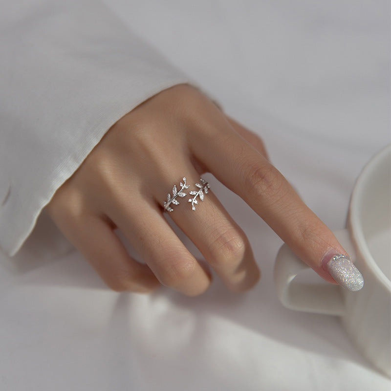 Elegant Vinranka Ring | Tillsammans mot Bröstcancer