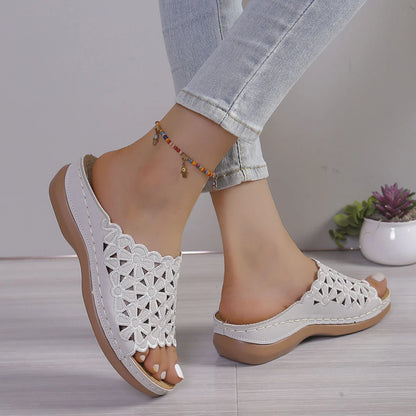 Mika™ – Ortopediska Sandaler med Kilklack för Dam