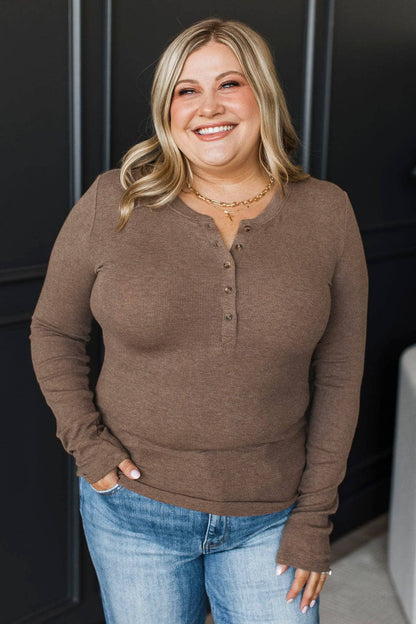 Nora™ - Långärmad Henley Topp