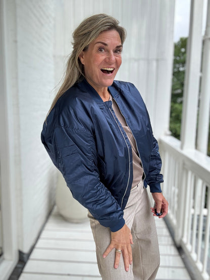 Odele™ - Dragkedja Bomberjacka