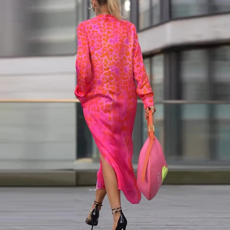 Stella™ – Klänning med Leoprmönster och Slits för Dam