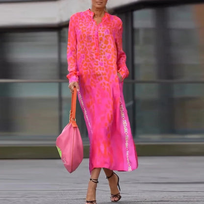 Stella™ – Klänning med Leoprmönster och Slits för Dam