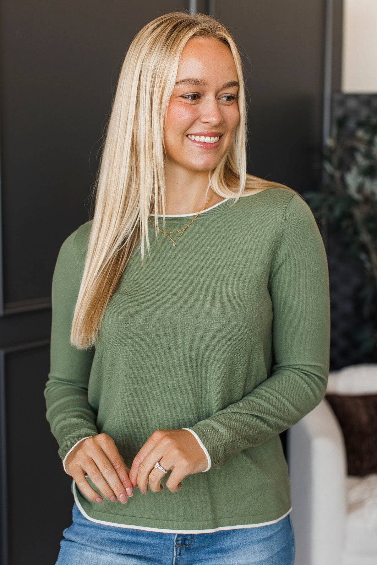 Saga™ - Kontraststickad Tröja