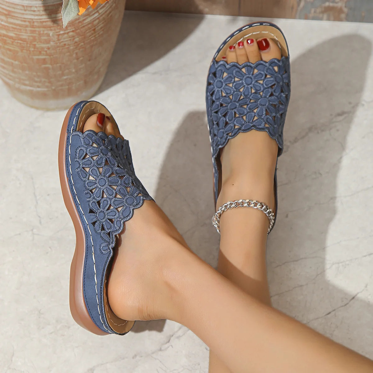 Mika™ – Ortopediska Sandaler med Kilklack för Dam