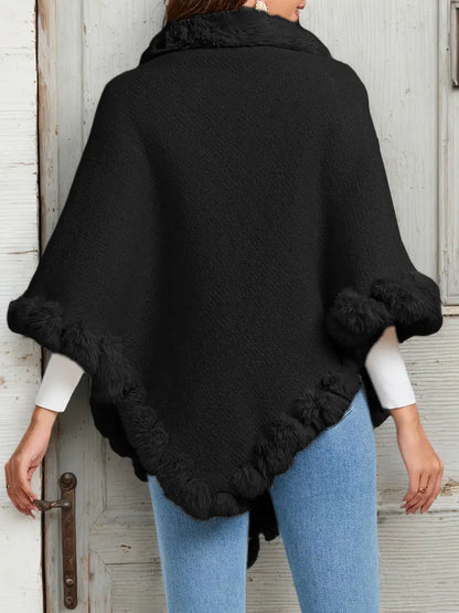 Pälskrage Våfflad Poncho | Tillsammans mot Bröstcancer