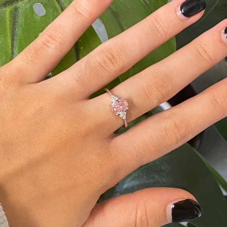 Ovala Födelsestensringar | Tillsammans mot Bröstcancer