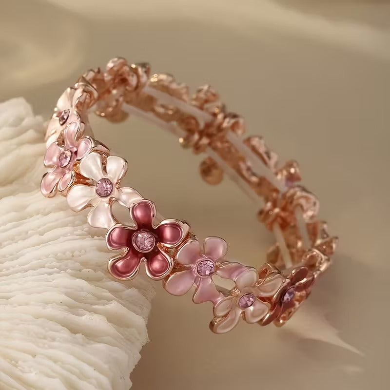 Elegant Blomsterarmband | Tillsammans mot bröstcancer