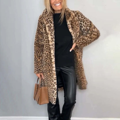 Aelira™ - Lång Leopardmönstrad Kappa