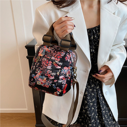 Lyra™ - Flerskikts Axelremsväska